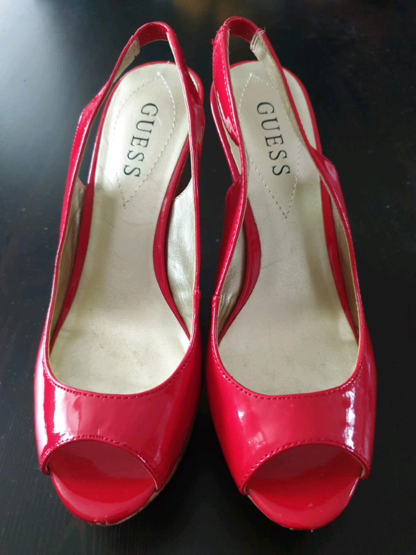 guess shoes size 5